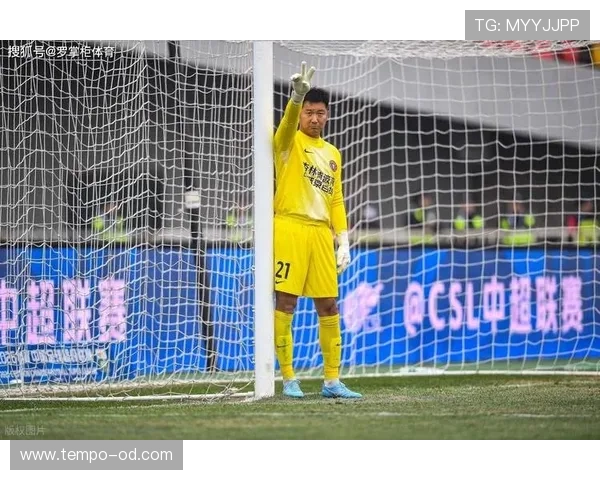 界外球回传门将是否违例？规则拆解门将接球禁区限制