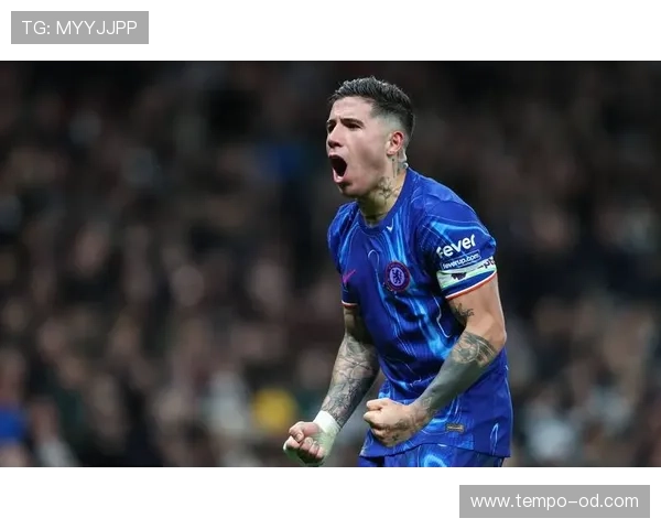 热刺防守问题凸显，整体结构缺陷成主因而非个人能力不足