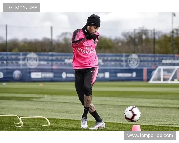 内马尔本赛季前插频率提升如何更高效撕开防线制造威胁